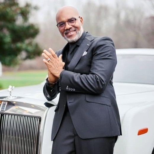 Douglas Eze